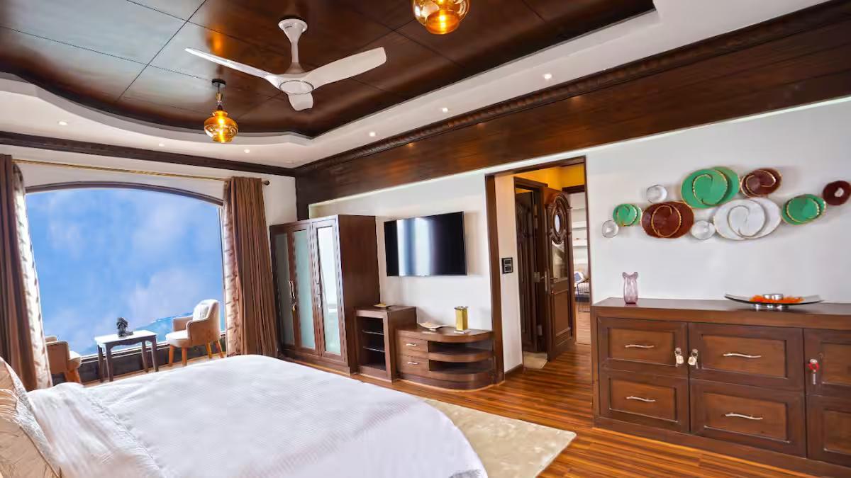 Horizon Villa x Solis Nature