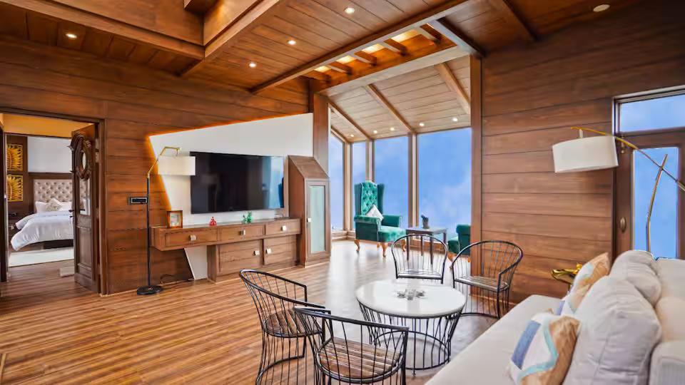 Horizon Villa x Solis Nature