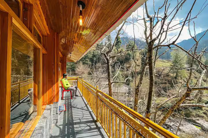 Spacious cottage in Jibhi near River x Solis Nature