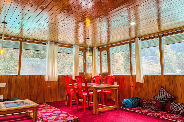 Spacious cottage in Jibhi near River x Solis Nature