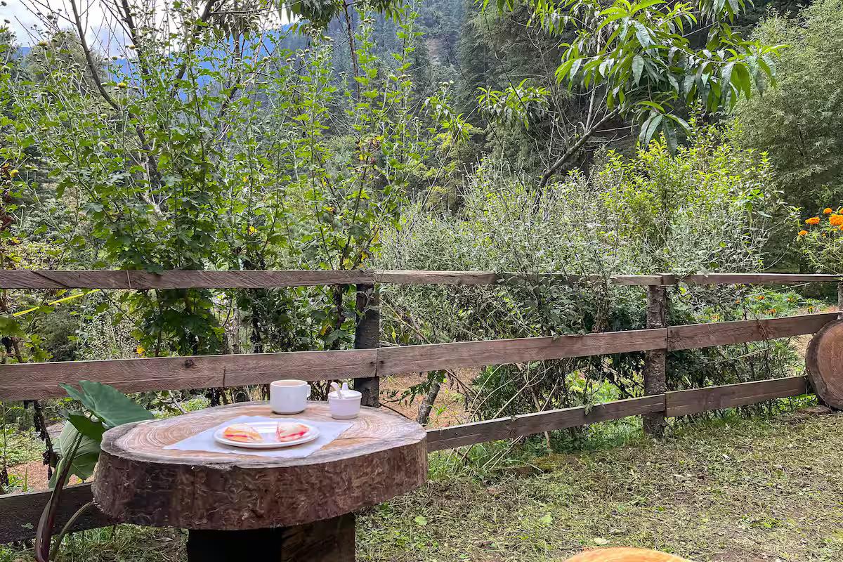 Spacious cottage in Jibhi near River x Solis Nature