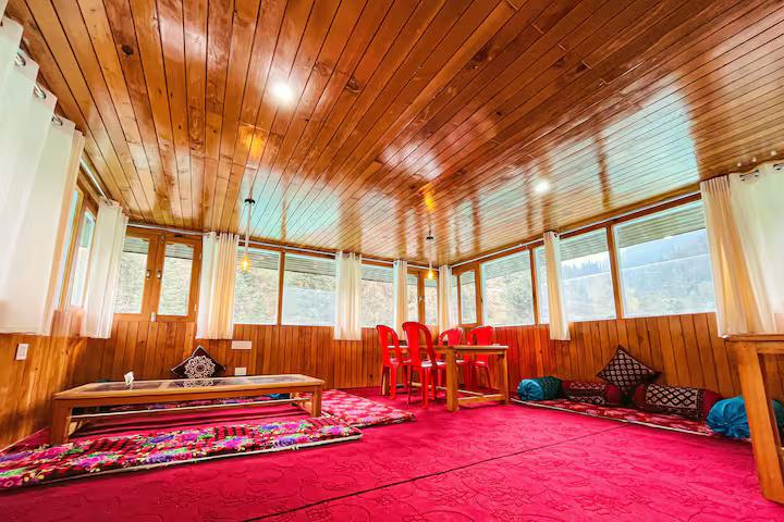 Spacious cottage in Jibhi near River x Solis Nature