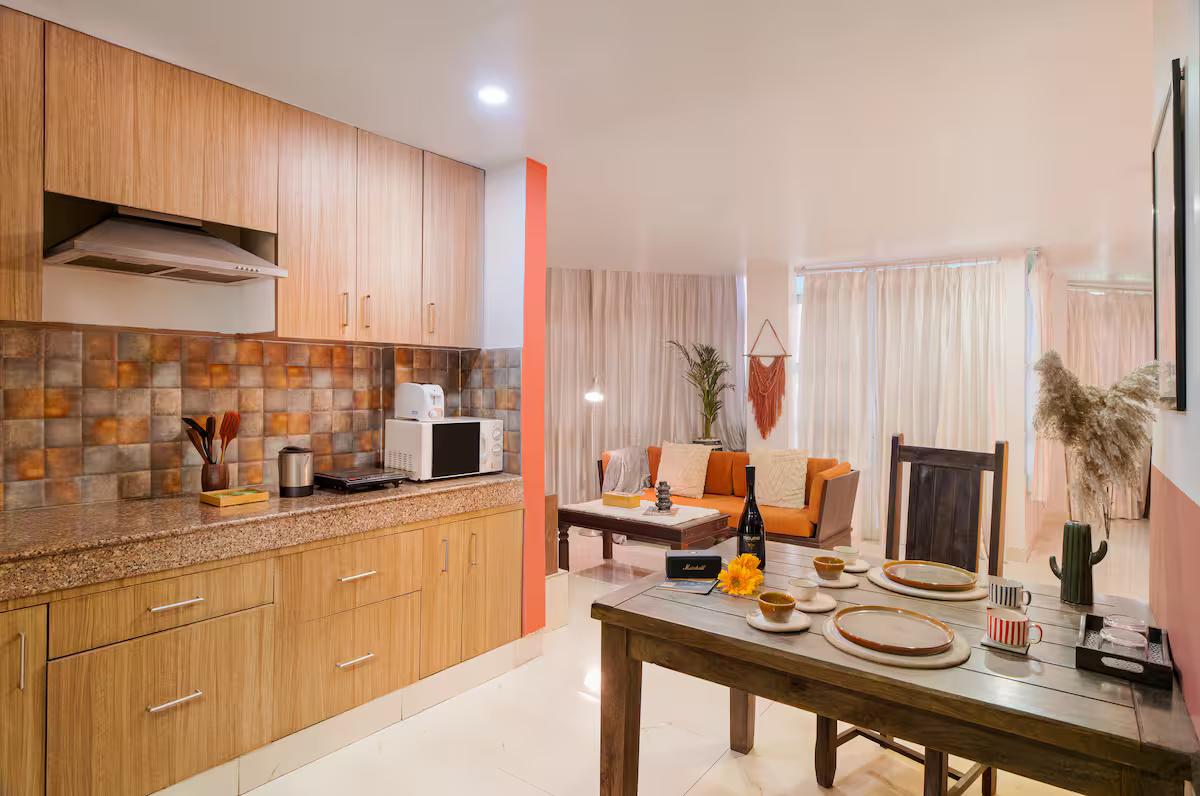 Stylish 800SQFT Luxury Apart with Theme Room in HKV (N x Solis Nature