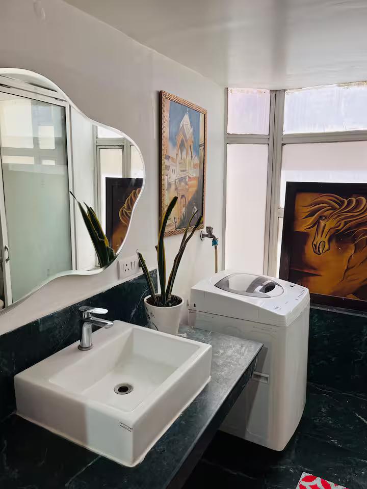 Stylish 800SQFT Luxury Apart with Theme Room in HKV (N x Solis Nature