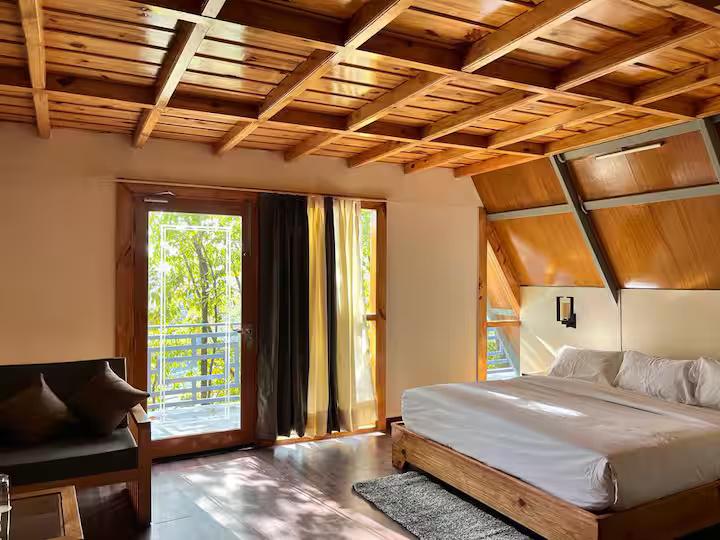 Manipuri oak stay in (A frame cabin) x Solis Nature