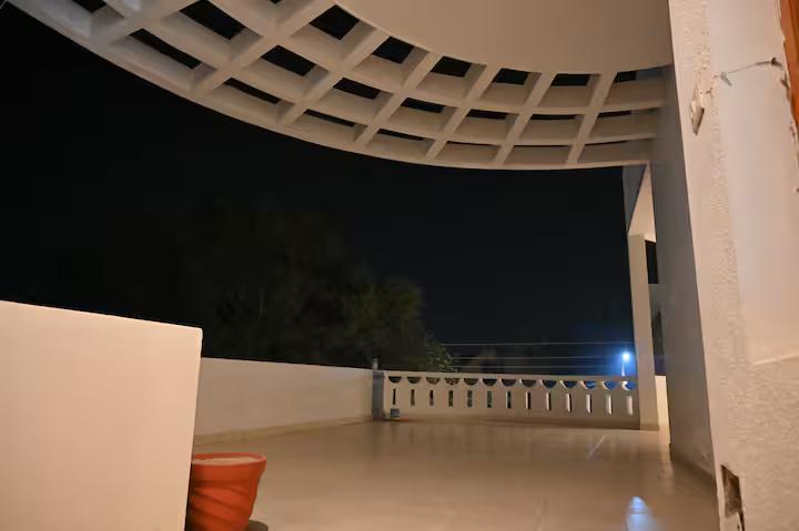 Paradise Island - A Luxurious BNB near Airport x Solis Nature