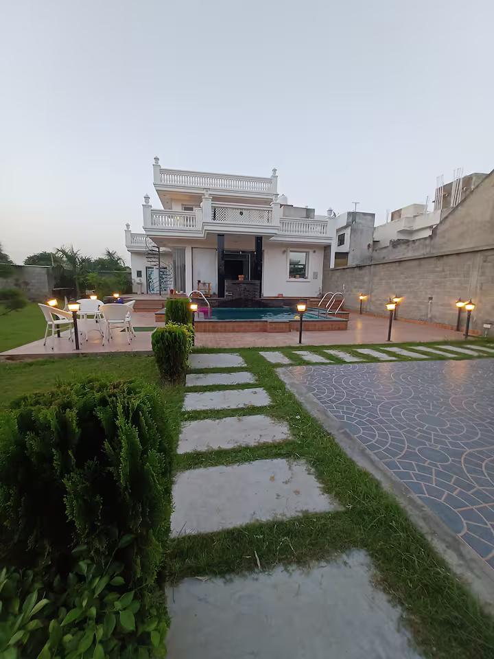 GREYSToNE ViLLA,Swiming Pool,3BHK Private, Snooker x Solis Nature