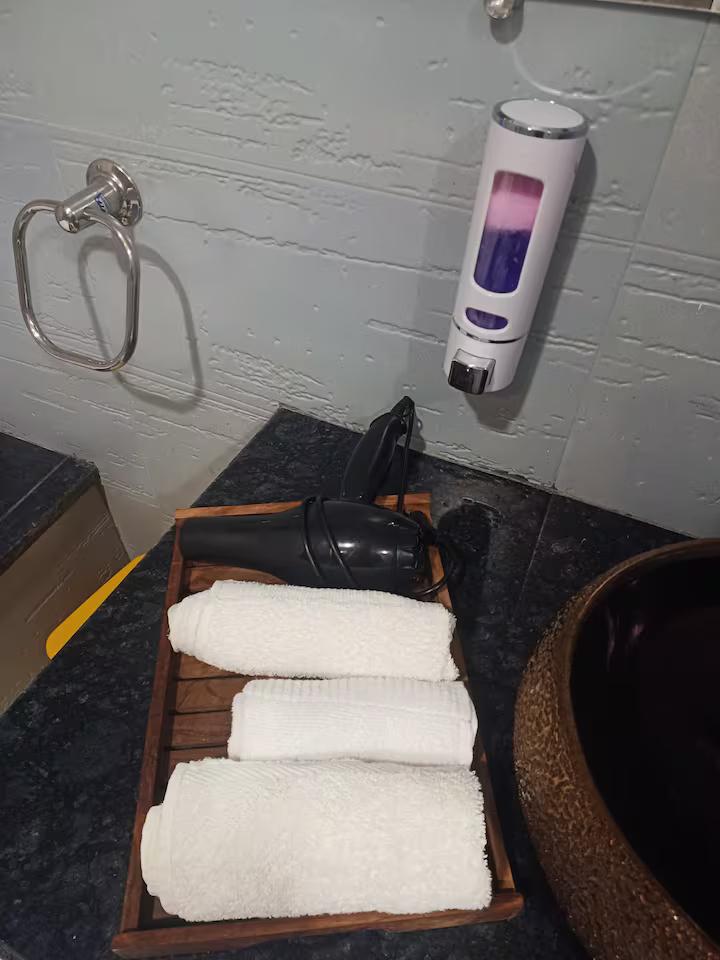 GREYSToNE ViLLA,Swiming Pool,3BHK Private, Snooker x Solis Nature