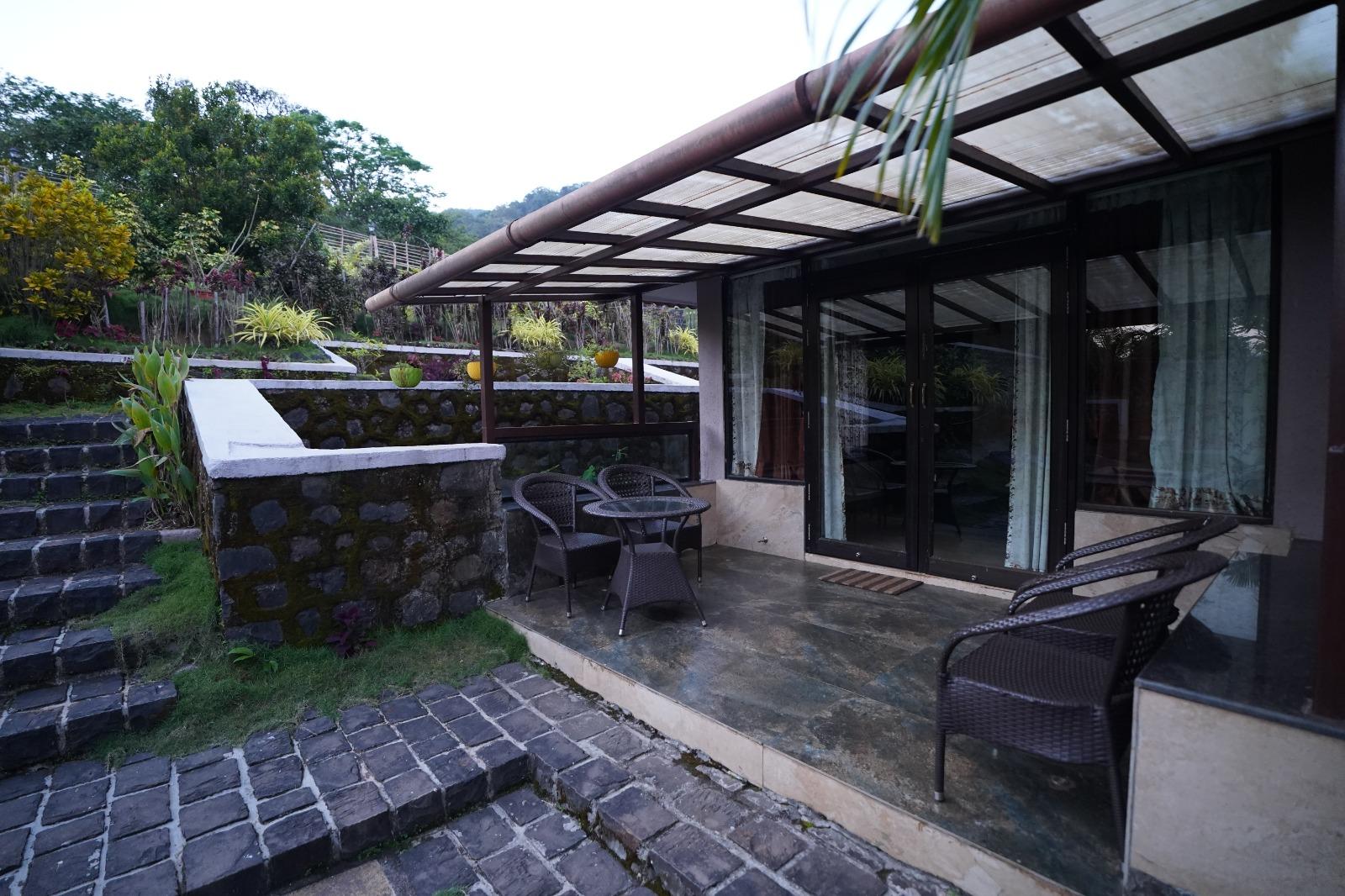 Yahvi The Forest Abode x Solis Nature