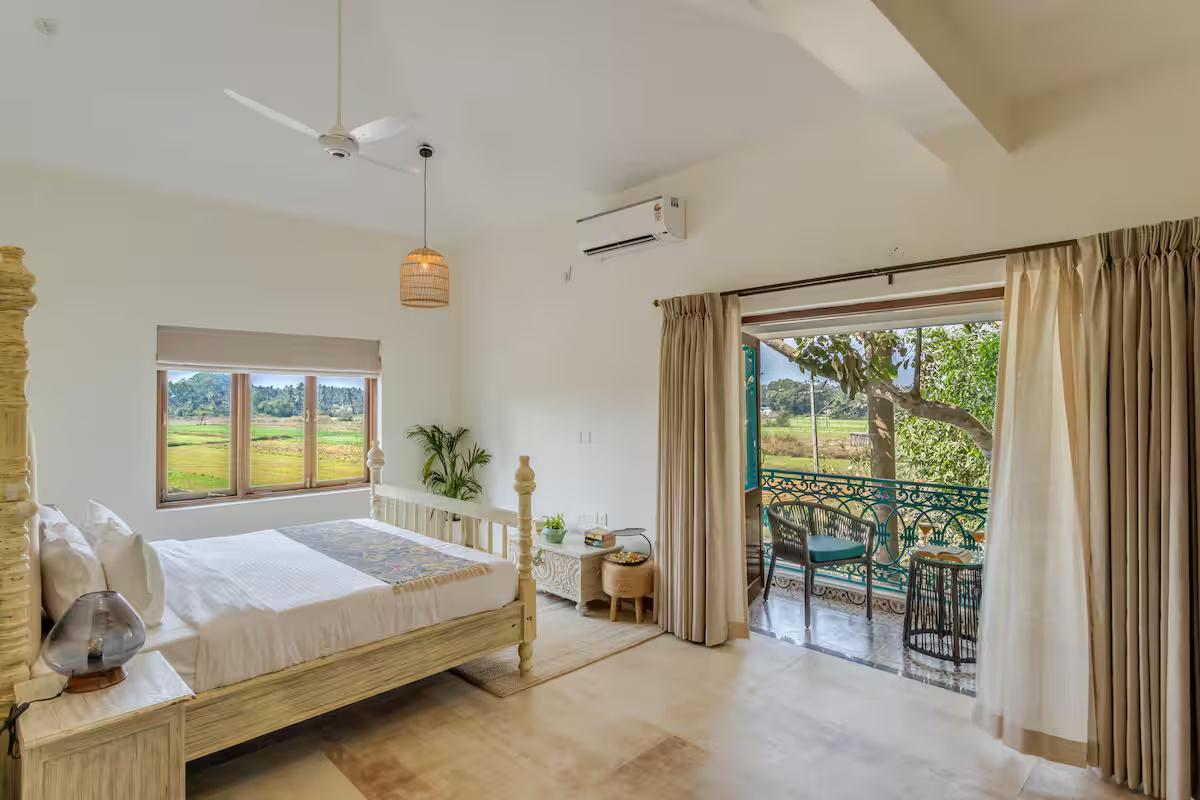 Ivory 5 BHK Private Pool Villa near Calangute x Solis Nature
