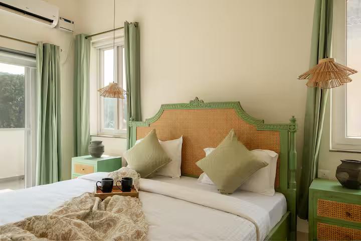 Casa Dips - 4 BR Private Pool Villa in Siolim x Solis Nature