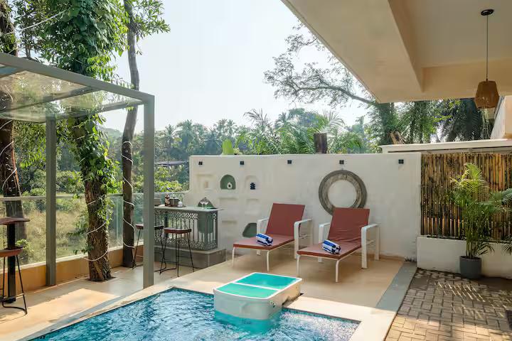 Casa Dips - 4 BR Private Pool Villa in Siolim x Solis Nature