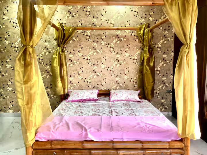 Khwaab Farmhouse for pool party, wedding, events (NCR) x Solis Nature