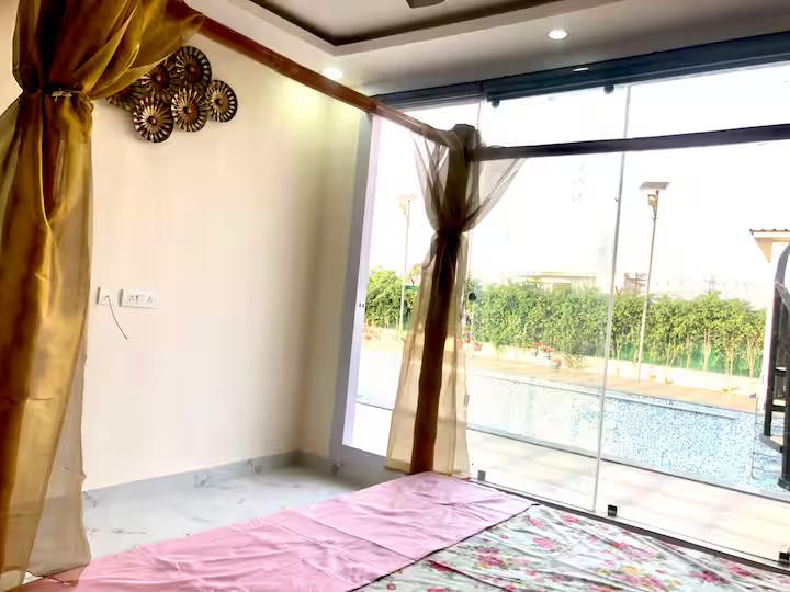 Khwaab Farmhouse for pool party, wedding, events (NCR) x Solis Nature