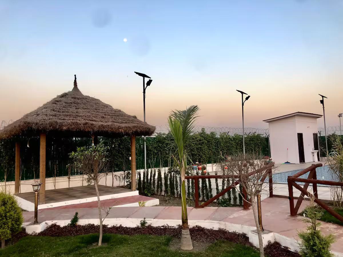 Khwaab Farmhouse for pool party, wedding, events (NCR) x Solis Nature