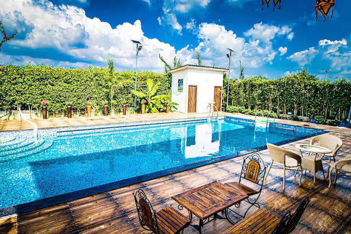 Khwaab Farmhouse for pool party, wedding, events (NCR) x Solis Nature