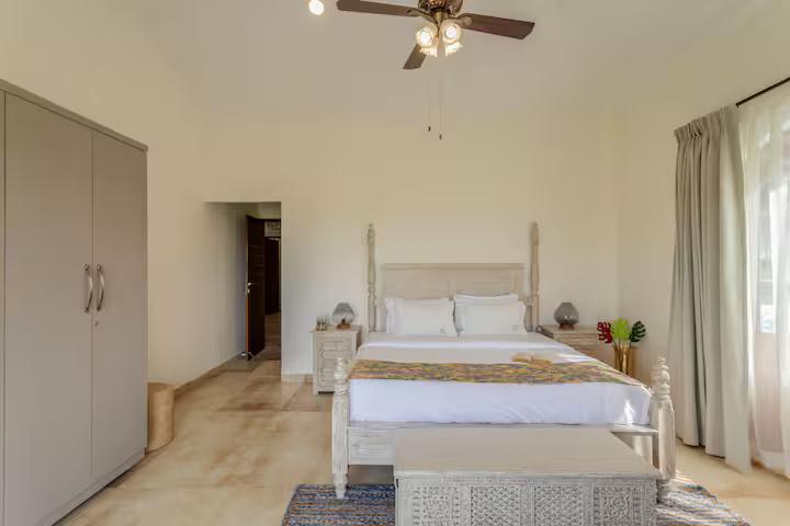Amber 4 BR Private Pool Villa near Calangute x Solis Nature