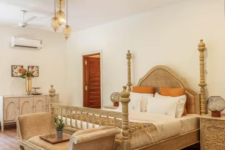 Amber 4 BR Private Pool Villa near Calangute x Solis Nature