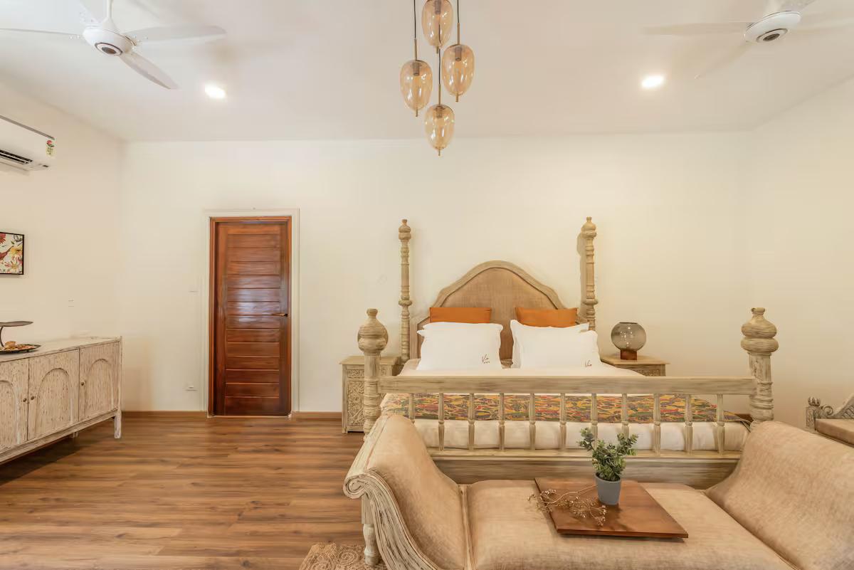 Amber 4 BR Private Pool Villa near Calangute x Solis Nature