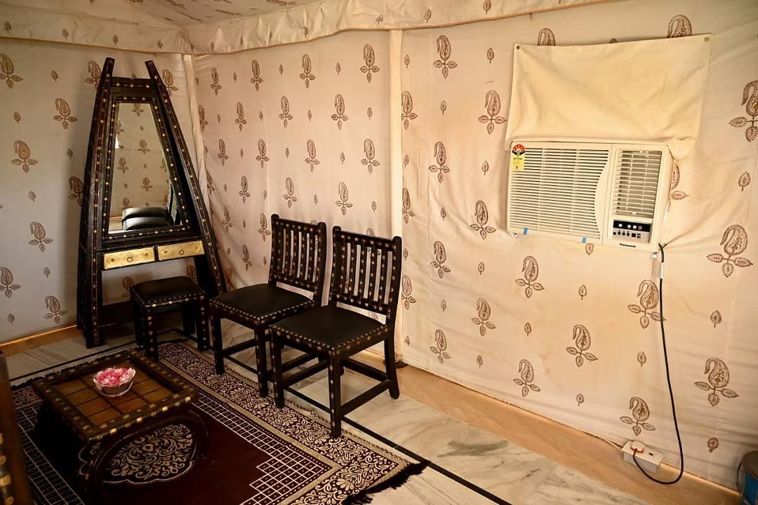 Sunny Desert Camp x Solis Nature