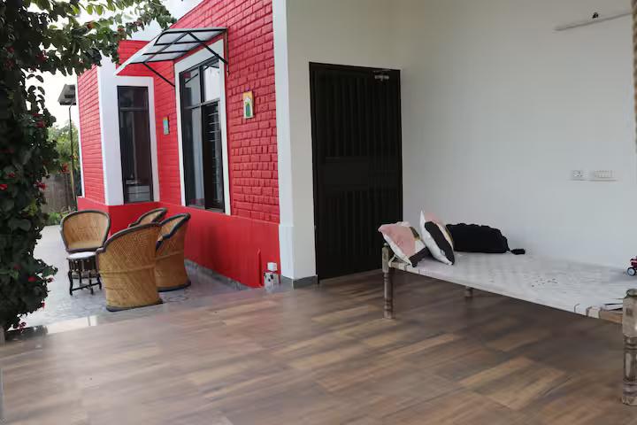 Luxury Farmhouse with Pool in the Aravalli Hills x Solis Nature