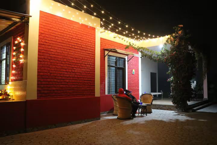 Luxury Farmhouse with Pool in the Aravalli Hills x Solis Nature