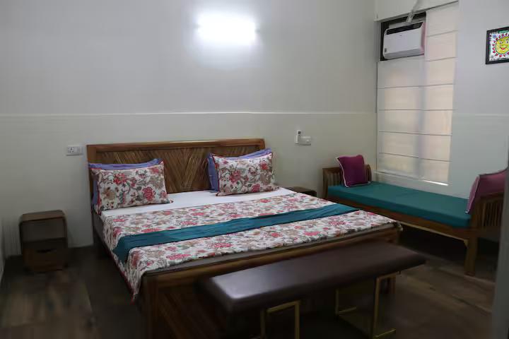 Luxury Farmhouse with Pool in the Aravalli Hills x Solis Nature