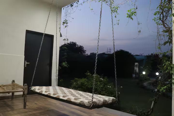 Luxury Farmhouse with Pool in the Aravalli Hills x Solis Nature