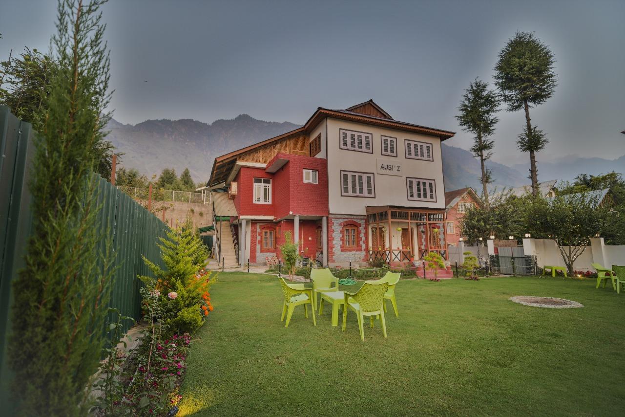 Aubiz Villa's Residential Suite x Solis Nature