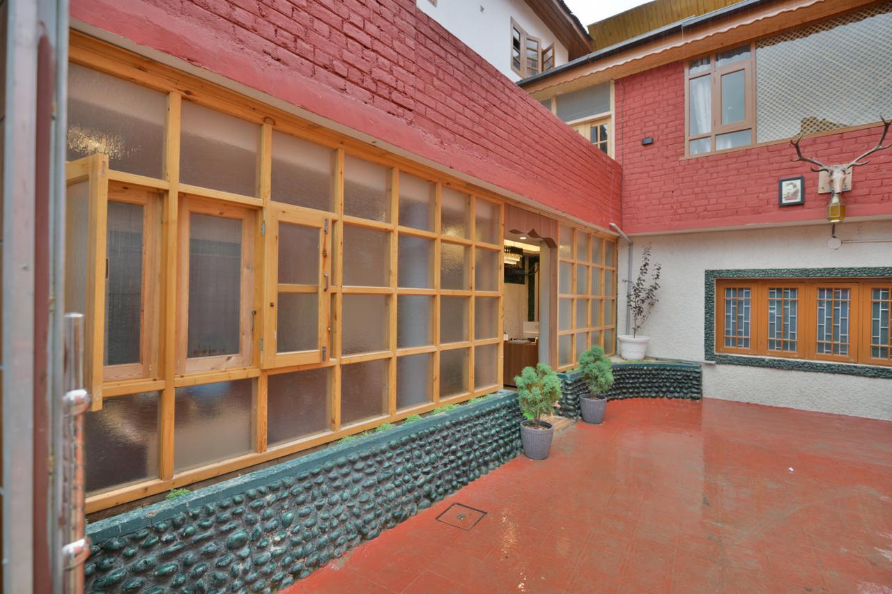 Aubiz Villa's Residential Suite x Solis Nature