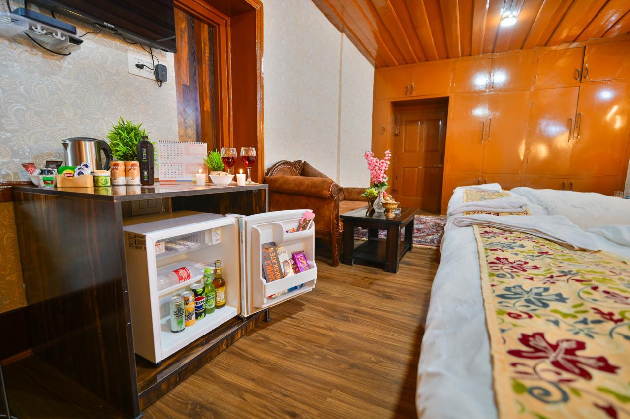 Aubiz Villa's Residential Suite x Solis Nature