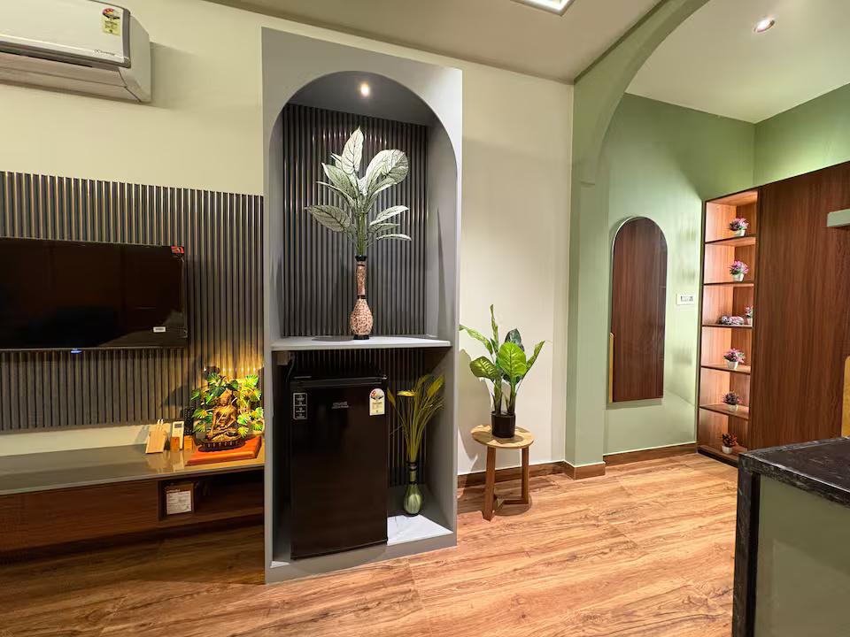 Modern Heaven Cottage x Solis Nature