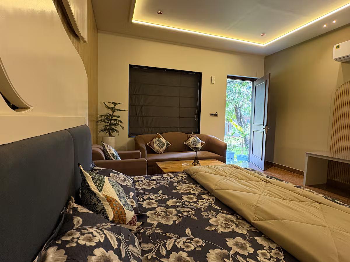 Moonlight Cottage x Solis Nature