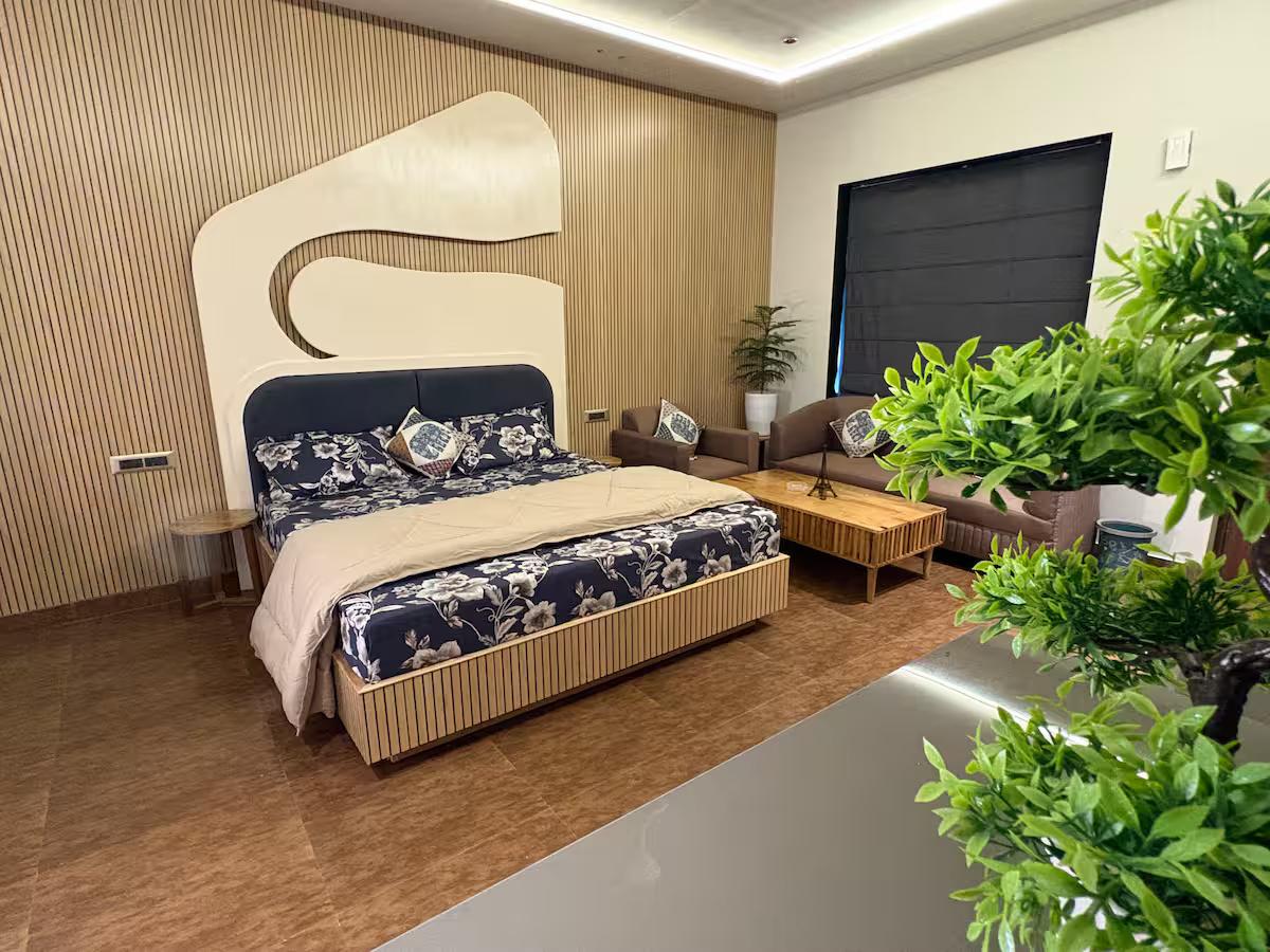 Moonlight Cottage x Solis Nature