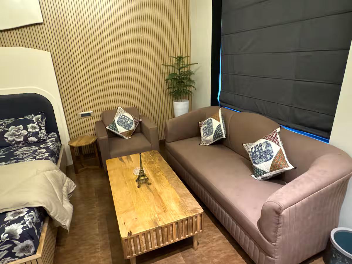 Moonlight Cottage x Solis Nature