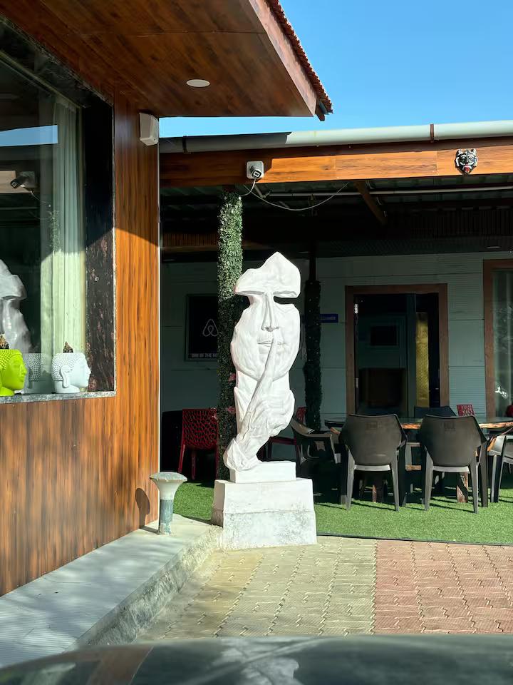 Enjoy pool at private villa in jaipur x Solis Nature