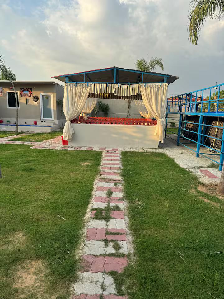 Farm with pool jacuzzi and bbQ grill x Solis Nature