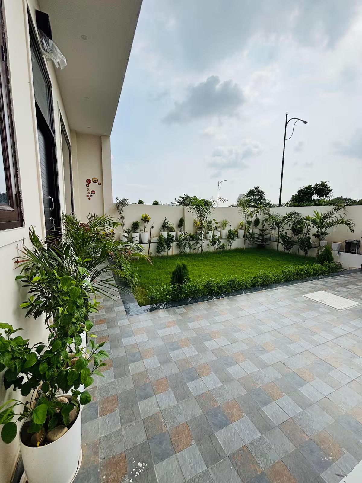 Peaceful Private Garden Villa : The Saanjh Escape x Solis Nature