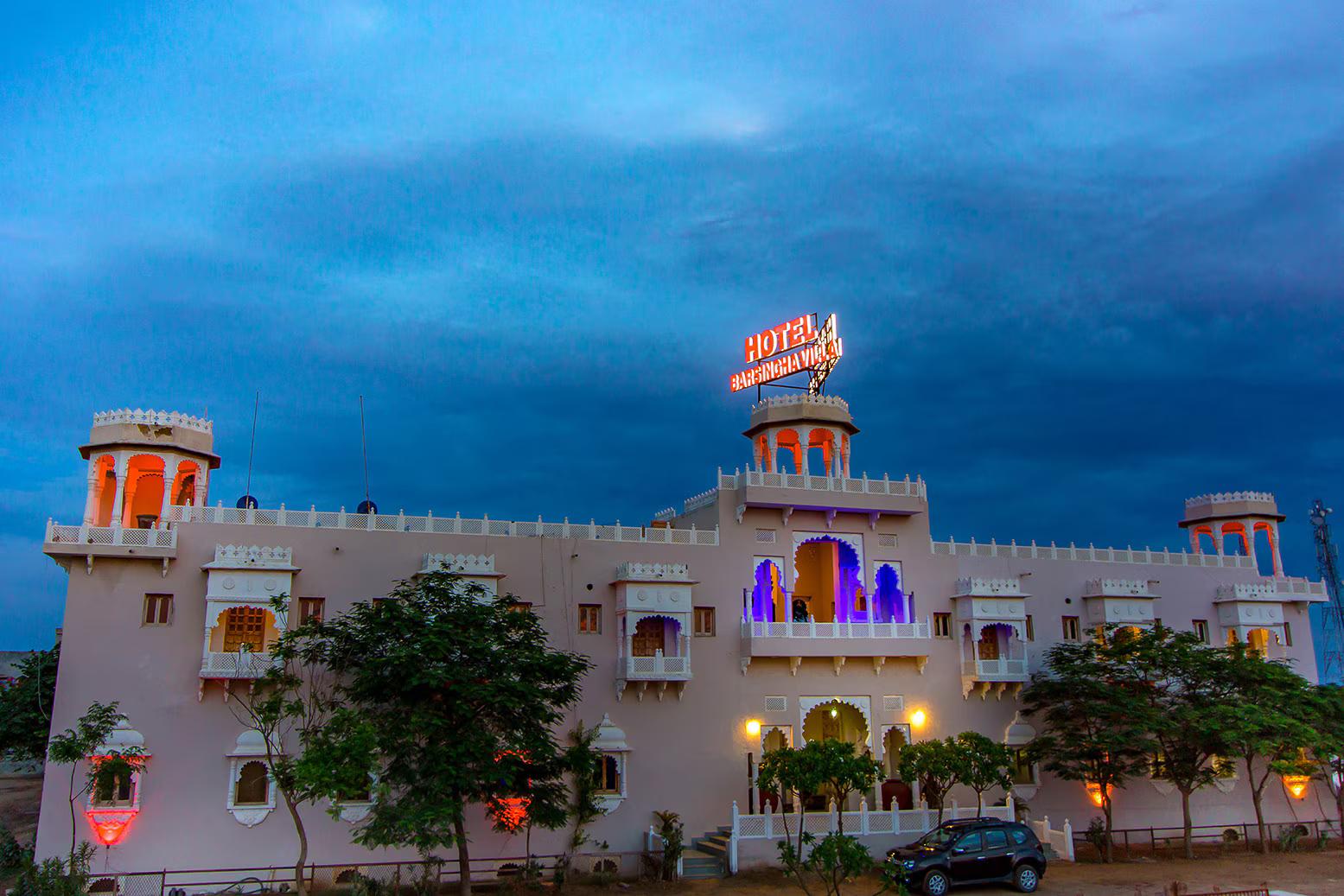 BARSINGHA VILLA x Solis Nature