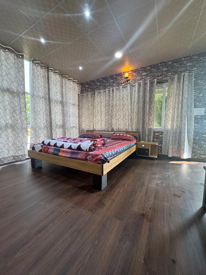 Blue wind TreeHouse x Solis Nature