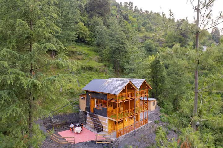 Spacious Waterfall Retreat for Families & Couples x Solis Nature