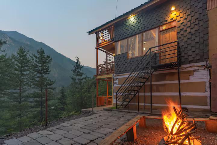 Spacious Waterfall Retreat for Families & Couples x Solis Nature