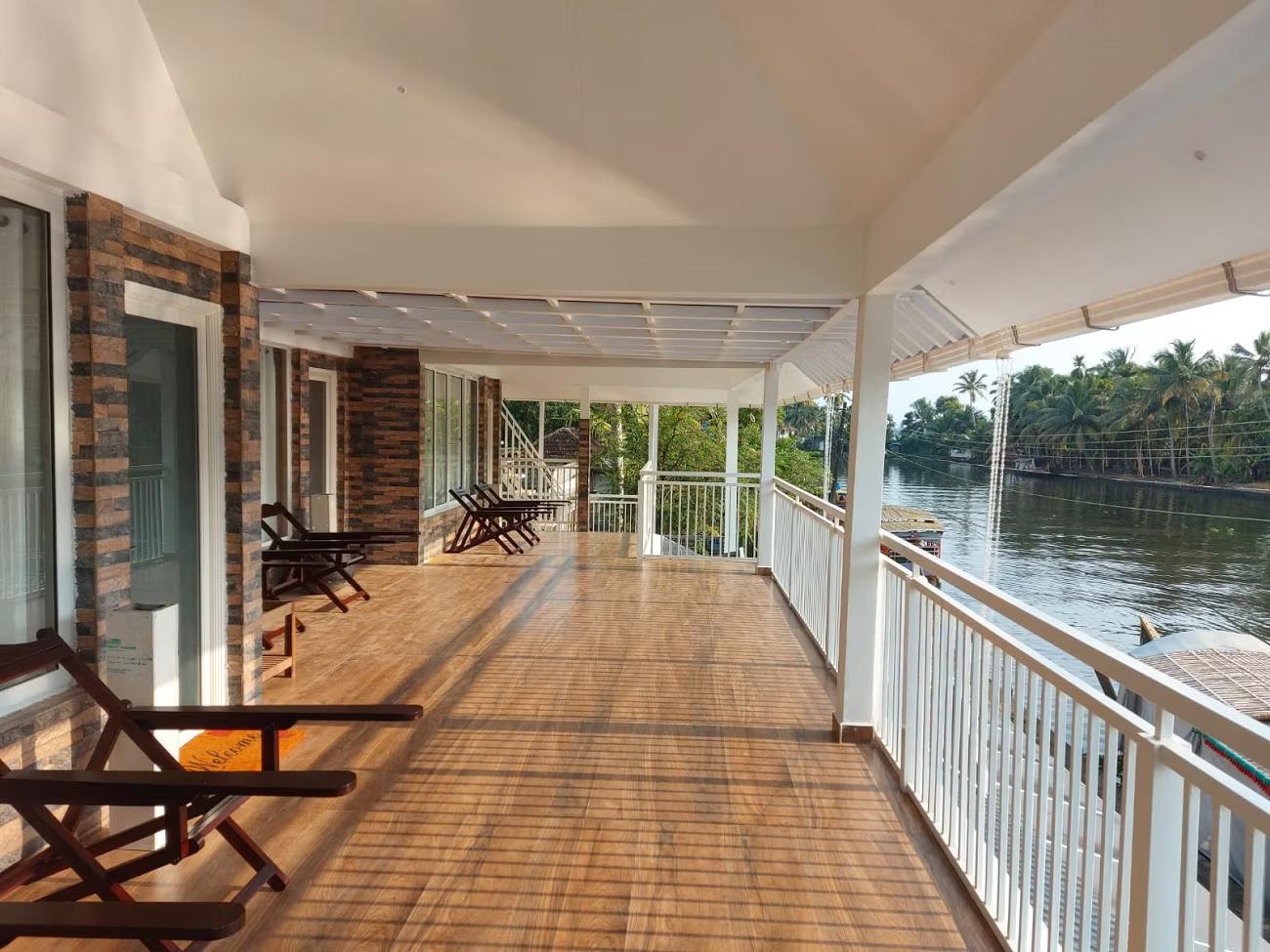 Evaans Casa Homestay x Solis Nature