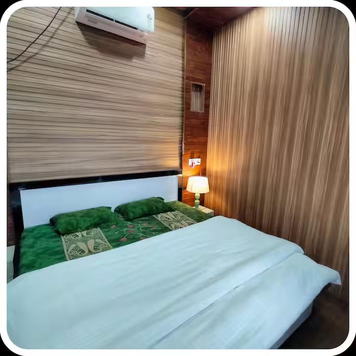 Aaron: Cheerful Place In the Forest x Solis Nature