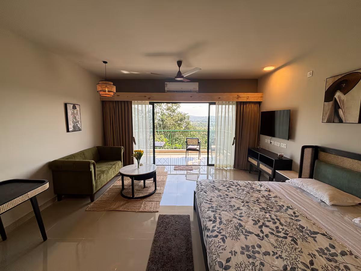 Raahat (valley view) with pool x Solis Nature