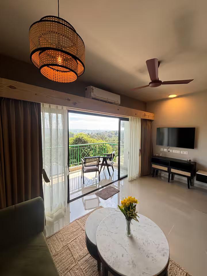 Raahat (valley view) with pool x Solis Nature