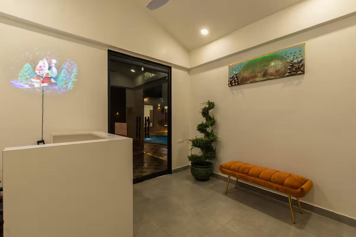 Tarshal Outhouse x Solis Nature