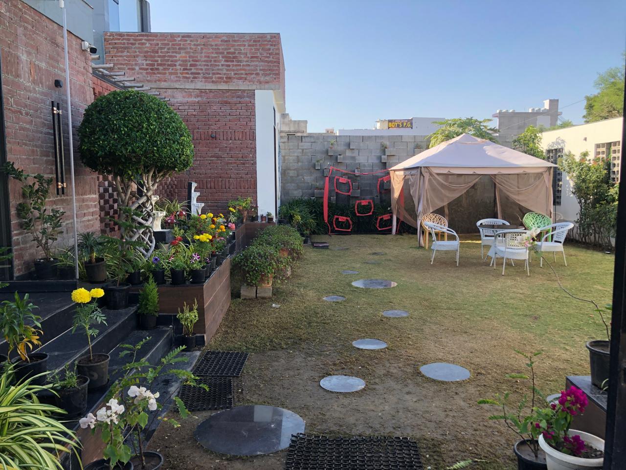 Tarshal Outhouse x Solis Nature