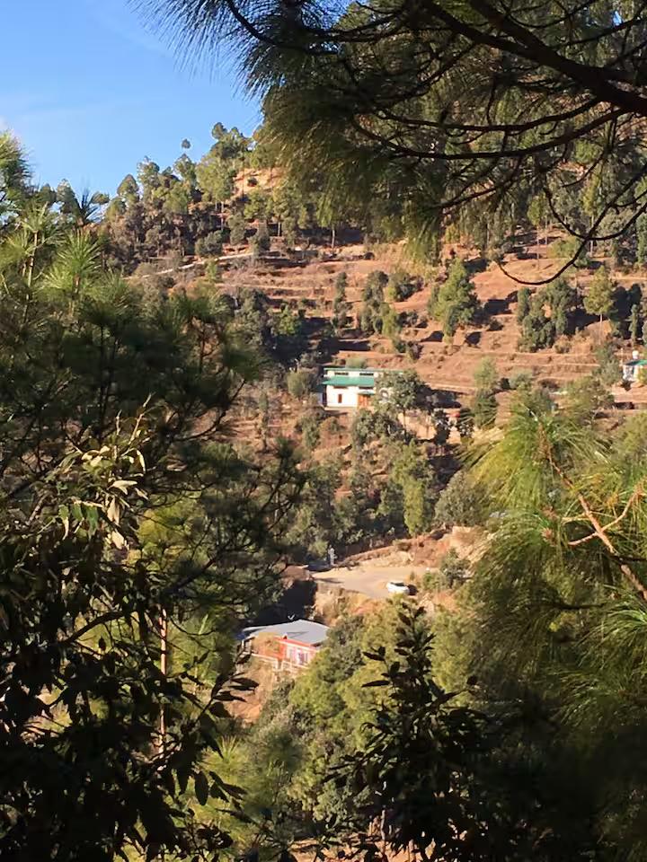 Cosy Cottage with 5 Star Views | Near Mukteshwar x Solis Nature