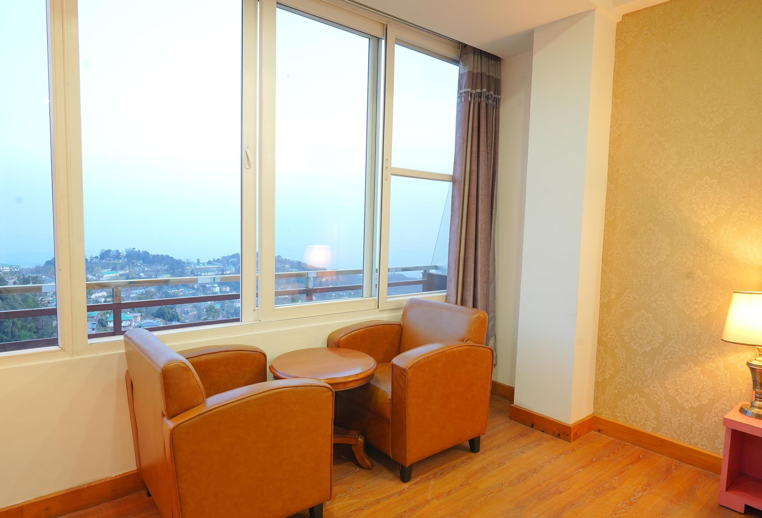 DLS Hotel Shiva Sanctuary and Spa x Solis Nature